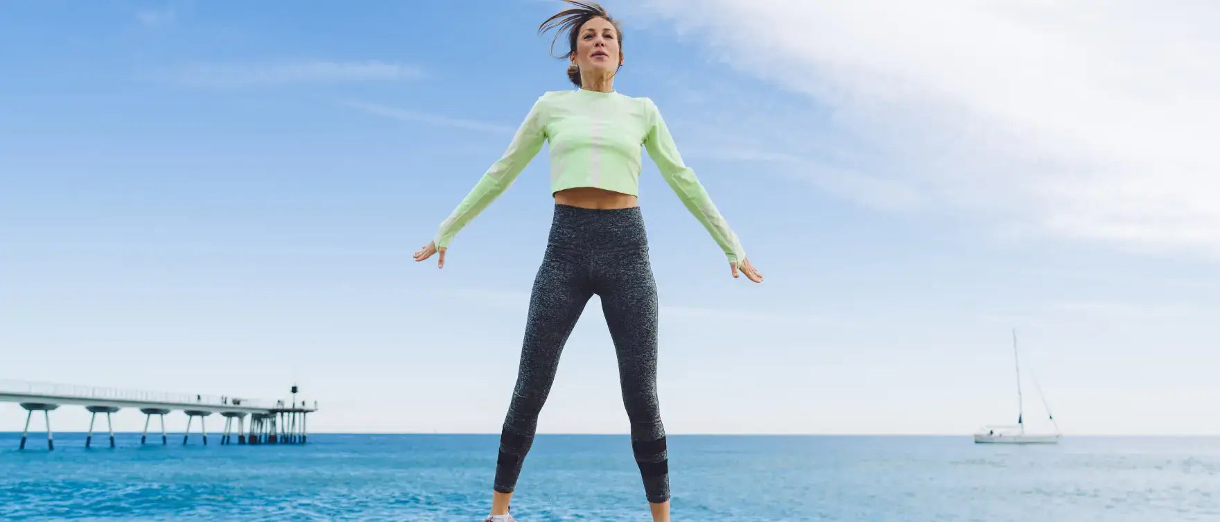 high performer woman doing a exercise as part of her daily routine.